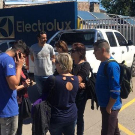 Electrolux cerró su planta en Rosario y 200 trabajadores quedaron afectados