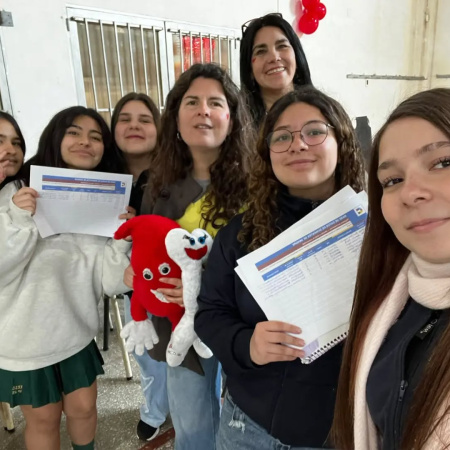 La Escuela Comercial apuesta a trascender el aula para involucrarse con la comunidad