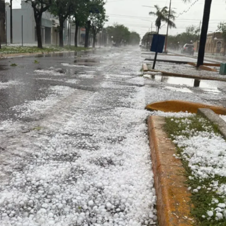 Ataliva: cayeron piedras durante 25 minutos, hubo evacuados y suspendieron las clases